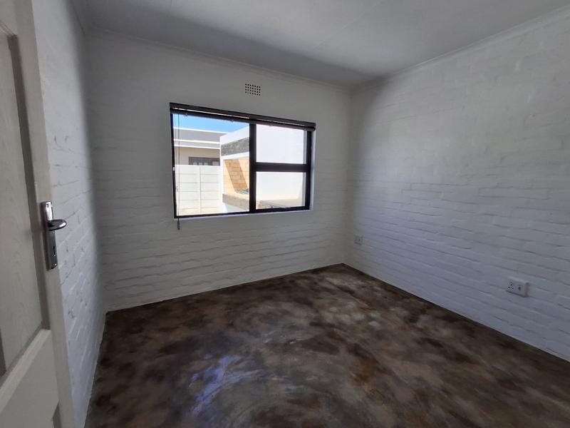 2 Bedroom Property for Sale in Britannia Bay Western Cape